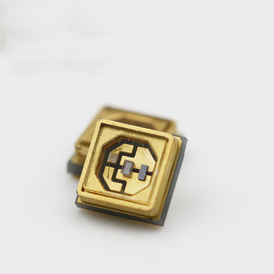 Высокомощный светодиодный чип UVC 0,5 Вт-1 Вт с длиной волны 254 нм и подложкой с медным покрытием ALN для стерилизации